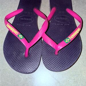 Kids Havaianas Vibrant Pink and Navy Flip Flops 33-34/1-2Y US